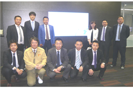 菱電が日特?fù)P帆で出航